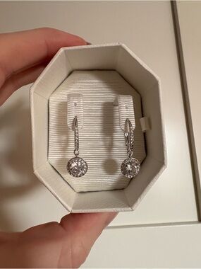 Swarovski Una Angelic drop earrings